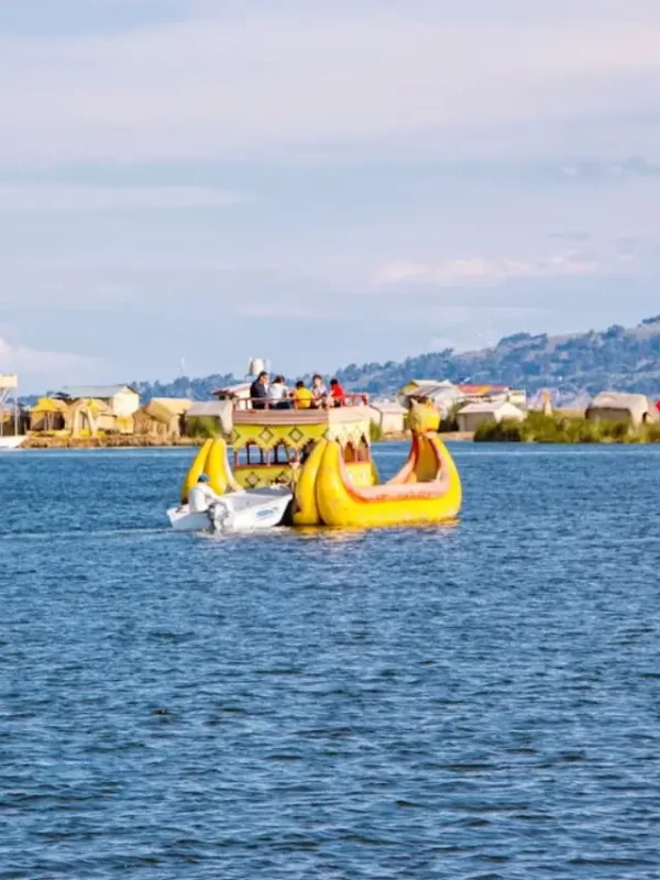 Lake Titicaca tourist attraction trip